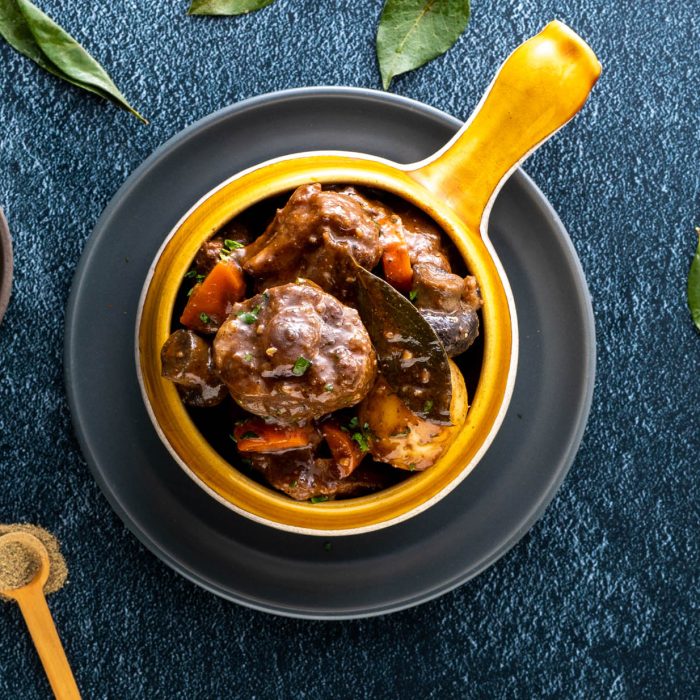 Bay-Leaf-and-Black-Pepper-Oxtail-Potjie