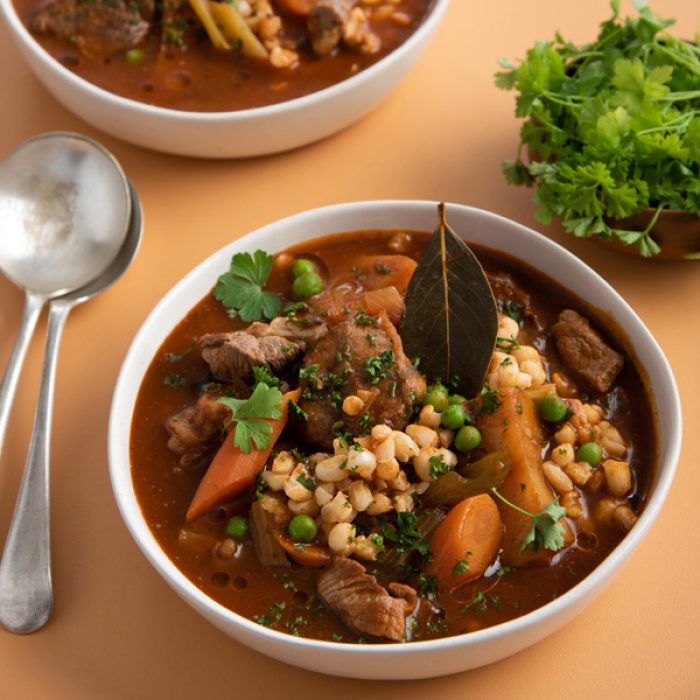 Hearty-Samp-Beef-Soup-With-Parsley