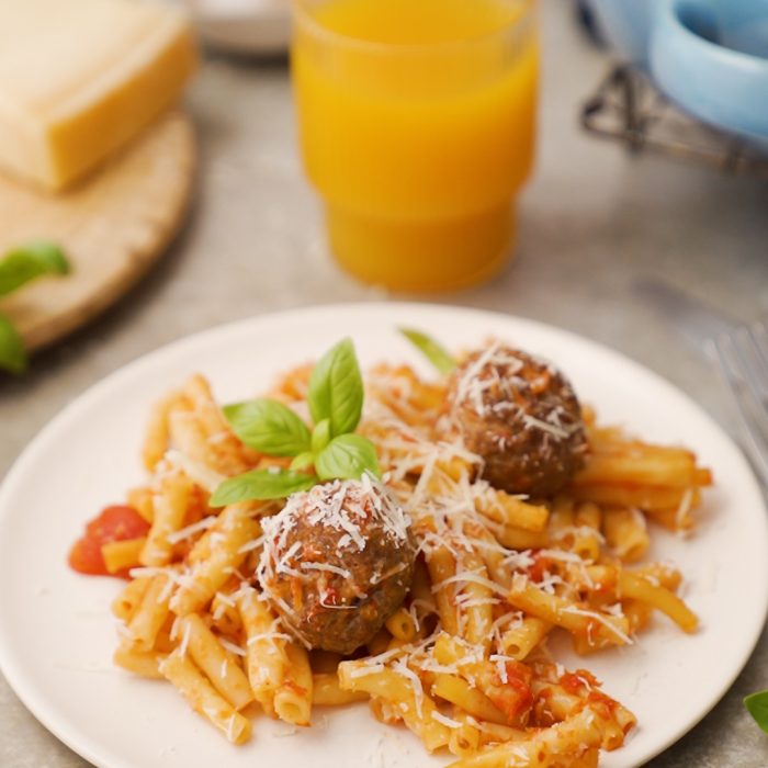 One-pan-Meatball-Pasta-Bake-1